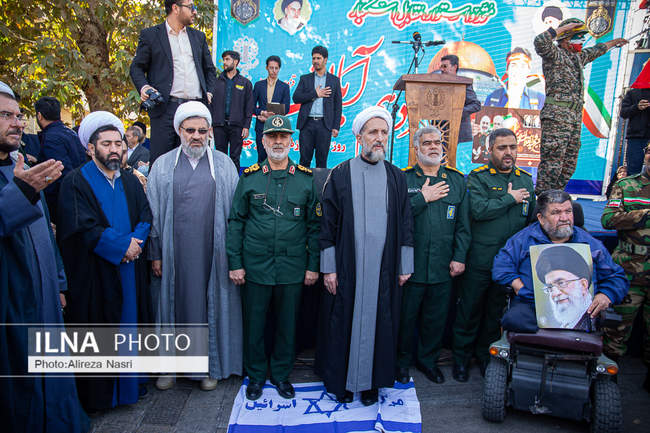 راهپیمایی ۱۳ آبان در قزوین به روایت تصویر