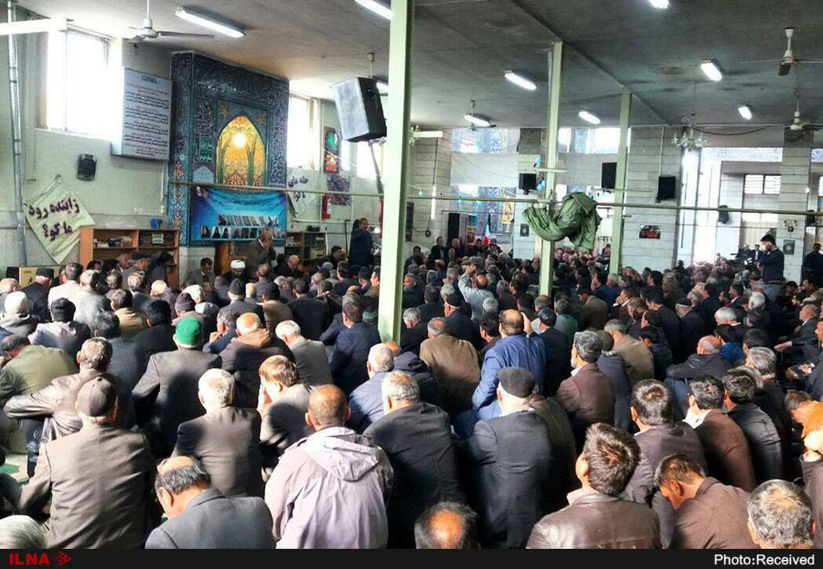 تجمع کشاورزان شرق اصفهان در مسجد گلزار/ خواستار احیای زاینده‌رودیم