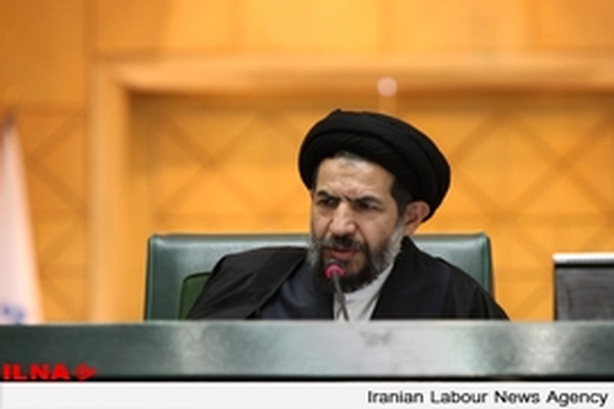 وزیر اقتصاد به جای بحثتئوریک اقدام جدی انجام دهد