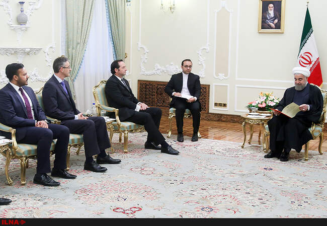 تقدیم استوارنامه سفیران 6 کشور به رئیس جمهوری