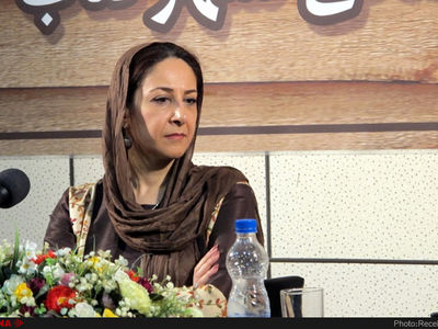 ناشری که برای حق انتشار اثر هزینه کند، آن را دست هر مترجمی نمی‌دهد