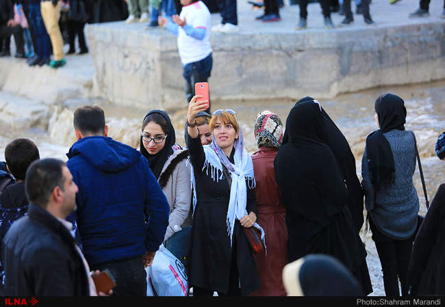 بازگشایی آب به رودخانه زاینده رود در اصفهان