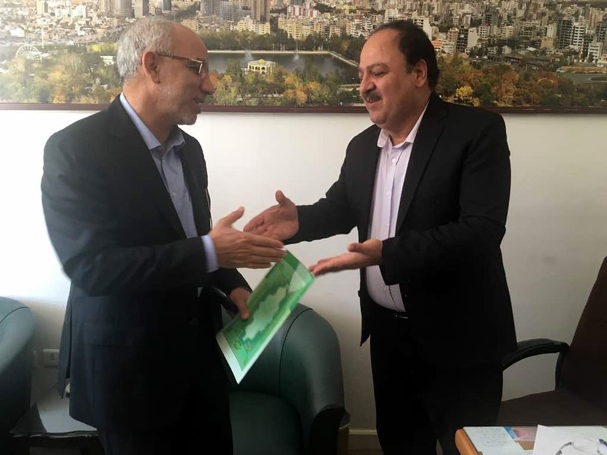 ارج‌گذاری به نقش‌آفرینی بانک سپه در عرصه کلان اقتصادی از سوی جمعی از نمایندگان مجلس / قدردانی از مدیرعامل