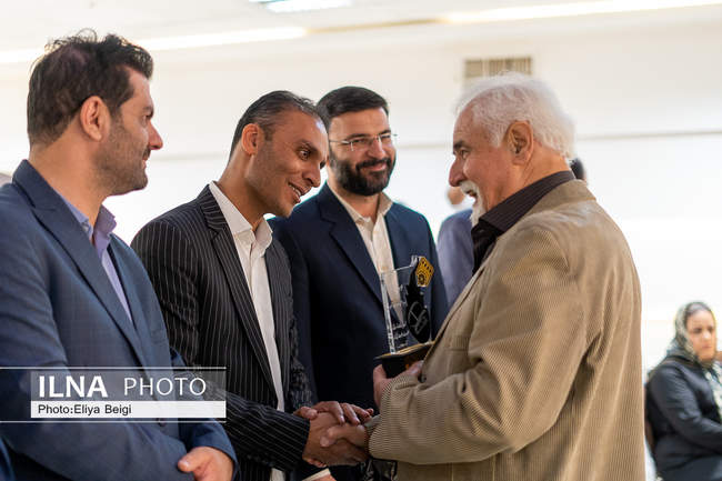 آیین تجلیل از پیشکسوتان هنر عکس استان قزوین