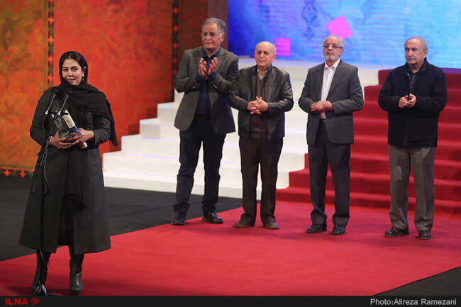تصاویر سینماگران در  اختتامیه سی‌وششمین جشنواره فیلم فجر