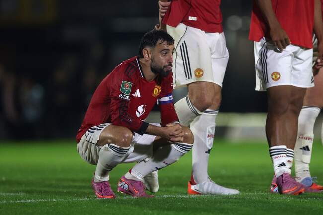 Grimsby Town v Manchester United - Carabao Cup Second Round (14)