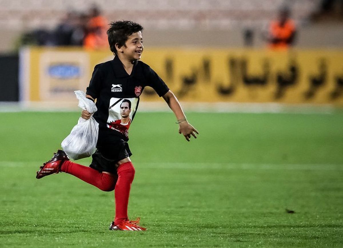 یادگار هادی فراموش شد