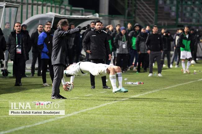 تساوی تیم فوتبال ذوب آهن اصفهان مقابل استقلال تهران