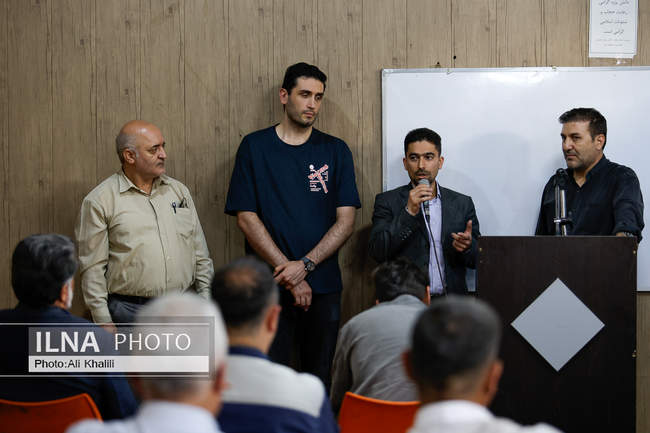گردهمایی کارگران قراردادی و پیمانی در خانه کارگر