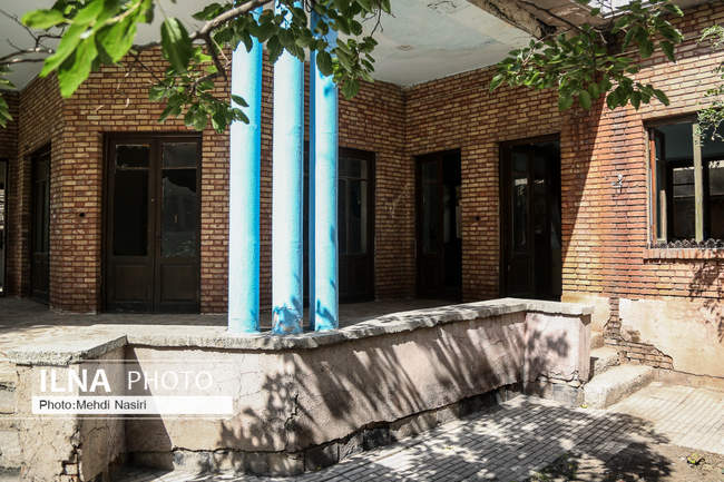 در و دیوار خانه نیما بر سرمان نمی‌شکند!