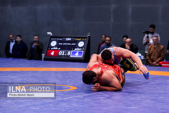 گزارش تصویری از رقابت‌های کشتی تعیین پهلوان سال ۱۴۰۴
