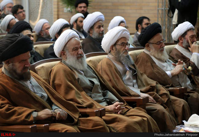 نشست انجمن علمی ارتباطات وتبلیغ حوزه علمیه با حضورآیت الله مکارم شیر