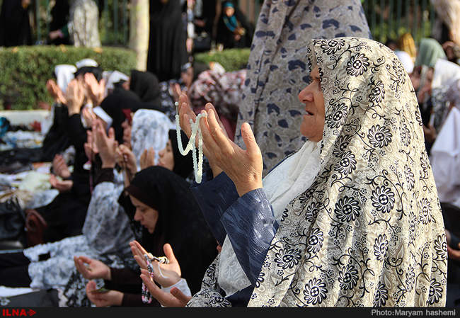 اقامه نماز عید فطر در مصلی کرج/4