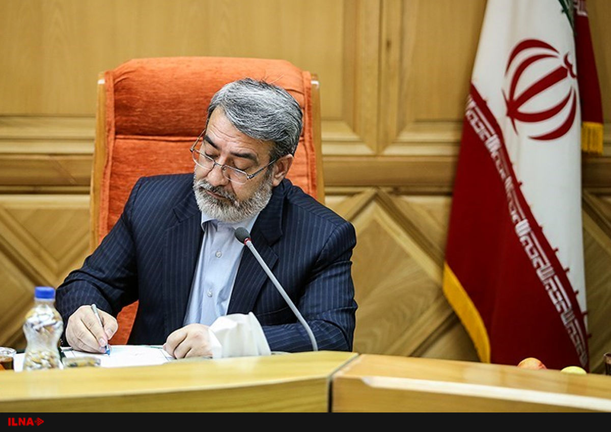 دولت و وزارت کشور از تقویت نهاد شوراها حمایت می‌کنند