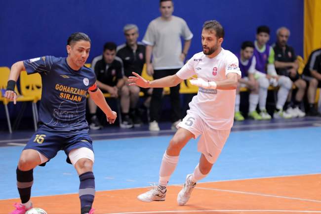 گزارش تصویری دیدار گیتی پسند و گهرزمین سیرجان