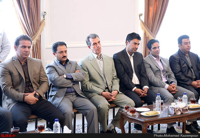 دیدار اعضای تیم ملی و مسئولین فدراسیون وزنه‌برداری با آیت الله هاشم