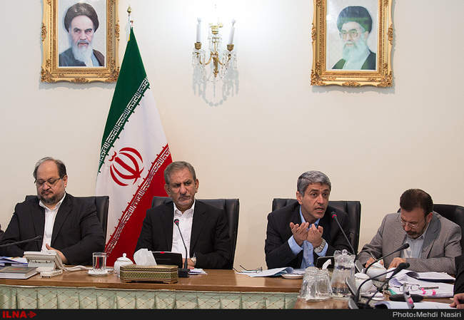 جلسه‌ ستاد فرماندهی اقتصاد مقاومتی به ریاست اسحاق جهانگیری