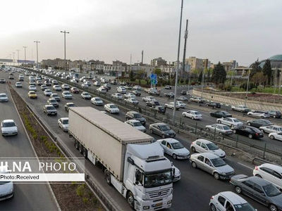 ترافیک سنگین در آزادراه قزوین_کرج حد فاصل مهرویلا تا پل کلاک / سایر محورهای البرز روان است