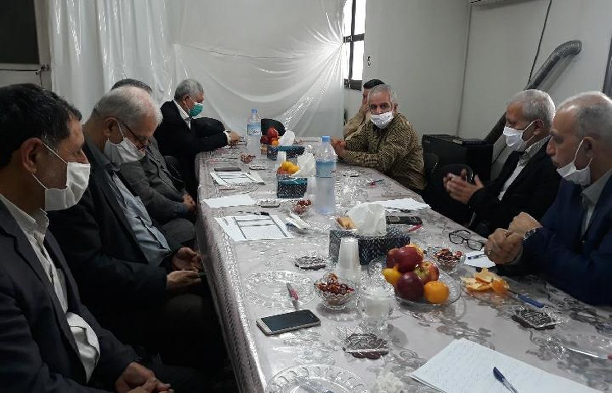 تناقض در محاسبه میزان عیدی مستمری‌بگیران/ اهمیت احیای بن کارگری و بازنشستگی/ با واگذاری کارخانجات بلا نازل شد