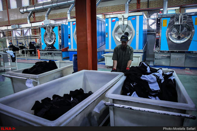 بازدید معاون توسعه اشتغال وزیر کار از کارخانه روناک جین