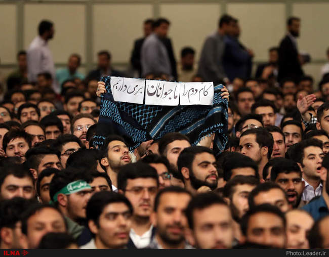 دیدار جمعی از دانشجویان و نمایندگان تشکل‌های دانشجویی با مقام معظم 