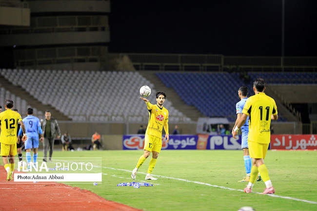 دیدار تیم های فجرسپاسی شیراز وچادرملو اردکان