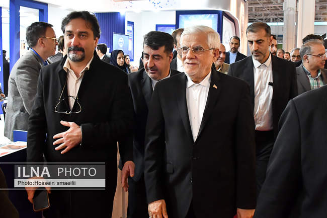 بازدید معاون اول رییس جمهور از نمایشگاه ایران ساخت 