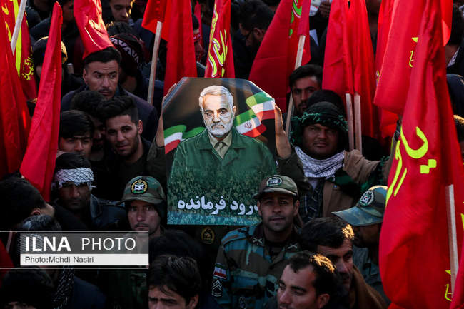 مراسم وداع کرمانی‌ها با پیکر پاک شهید سپهبد قاسم سلیمانی