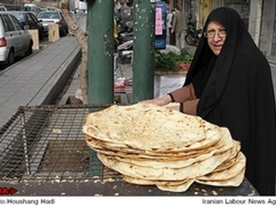 توان اقتصادی کارگران در برابر افزایش نرخ نان شکننده است