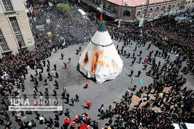 مراسم خیمه‌سوزان ظهر عاشورا در چهارراه گلوبندک تهران /2