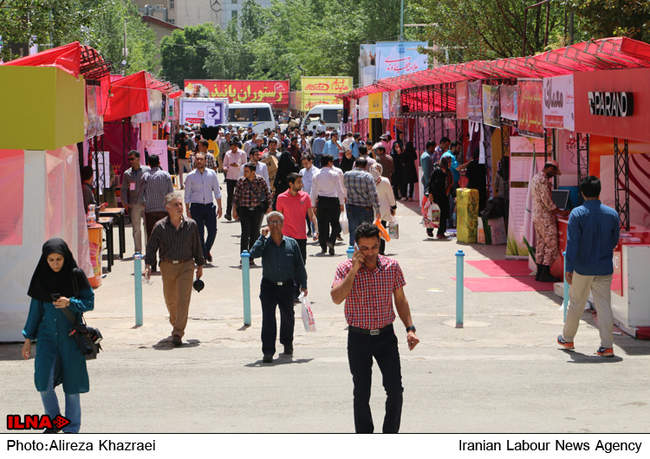 بازدید وزیر فرهنگ عراق از بیست و هشتمین نمایشگاه کتاب