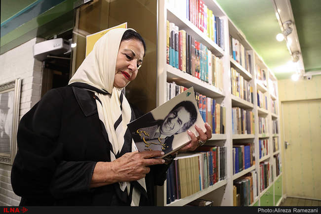 مراسم رونمایی از کتاب خاطرات ناصر ملک مطیعی