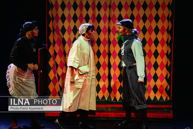 نمایش «شب دوازدهم» در عمارت هما