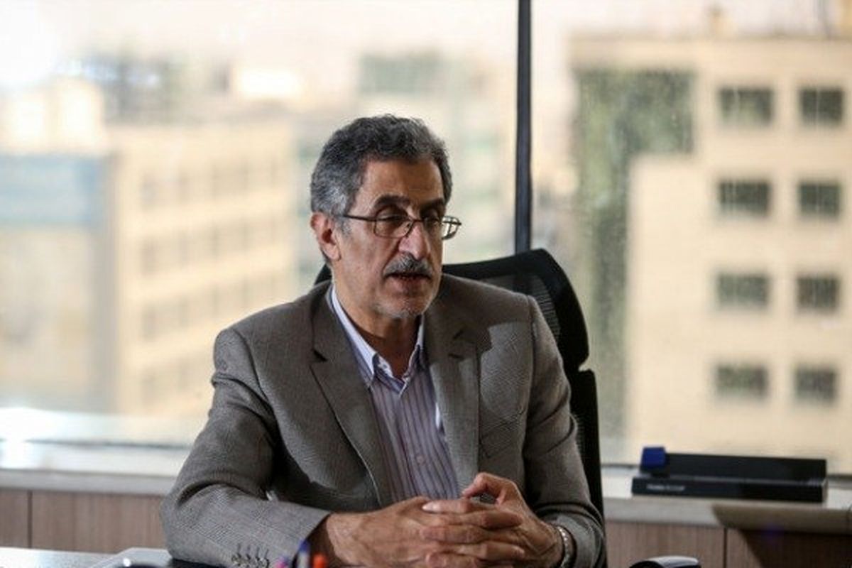 در انتظار قدم اول دولت برای مبارزه با رانت و فساد و دروغ هستیم