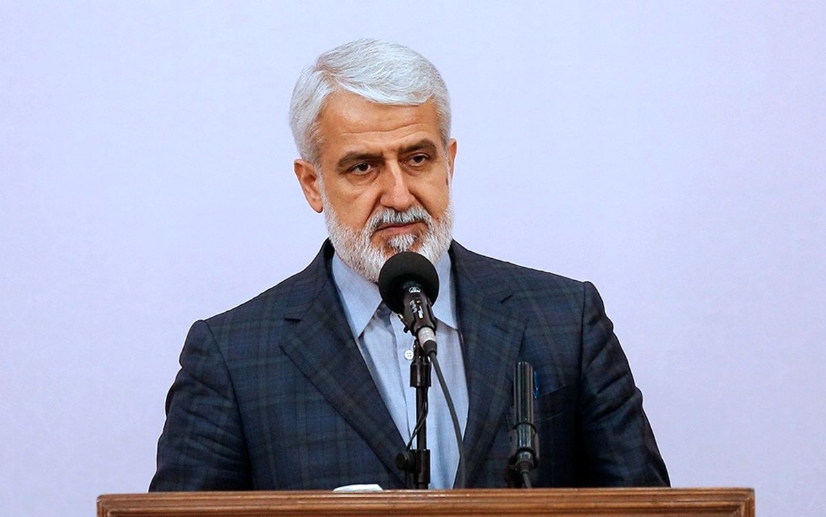 تلاش کنیم کارخانه‌ها تعطیل نشود و رونق در صنایع تولیدی برقرار باشد
