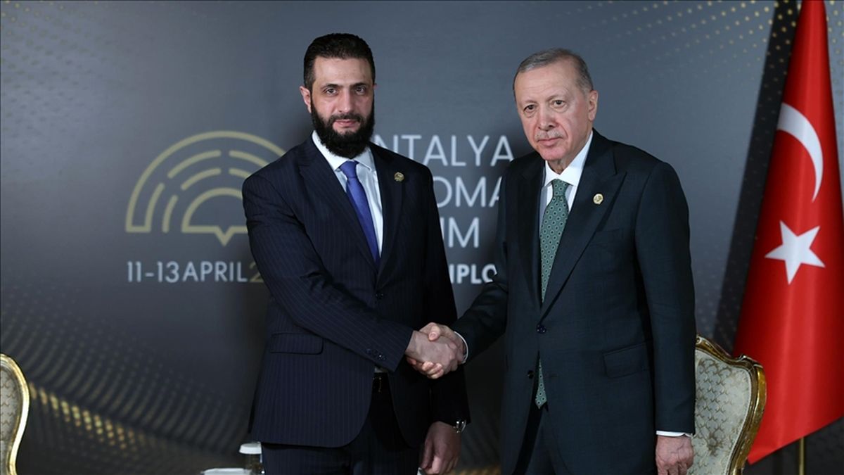 دیدار اردوغان و الجولانی در آنتالیا