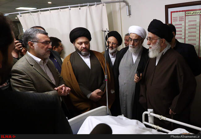 عیادت رهبر انقلاب از آیت‌الله موسوی اردبیلی