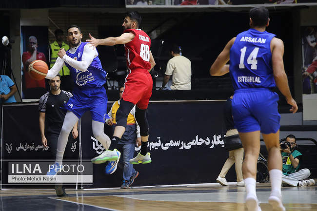 دیدار تیم های بسکتبال استقلال و شهرداری گرگان (گزارش تصویری)