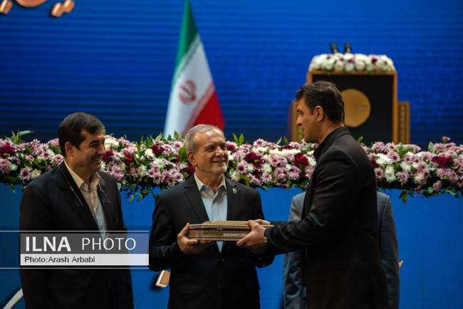 آیین تجلیل از قهرمانان سرافراز پارالمپیک ایران با حضور پزشکیان و دنی
