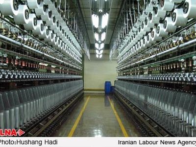 دوندگی‌های کارگری رسمی که پنج سال حقوق نگرفته/ آیا گره کورِ «رنگین نخ» بازشدنی‌ست؟