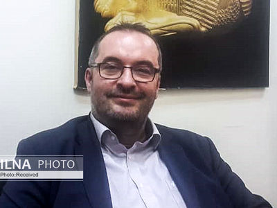 قدرتِ فرهنگ و هنر ایران به اندازه‌ای‌ست که متجاوزان را در خود حل می‌کند/  روزگاری اگر کسی زبان فارسی نمی‌دانست، بی‌سواد محسوب می‌شد/ هیچ تمدنی را در دنیا نمی‌شناسم که با ایران در ارتباط نبوده باشد
