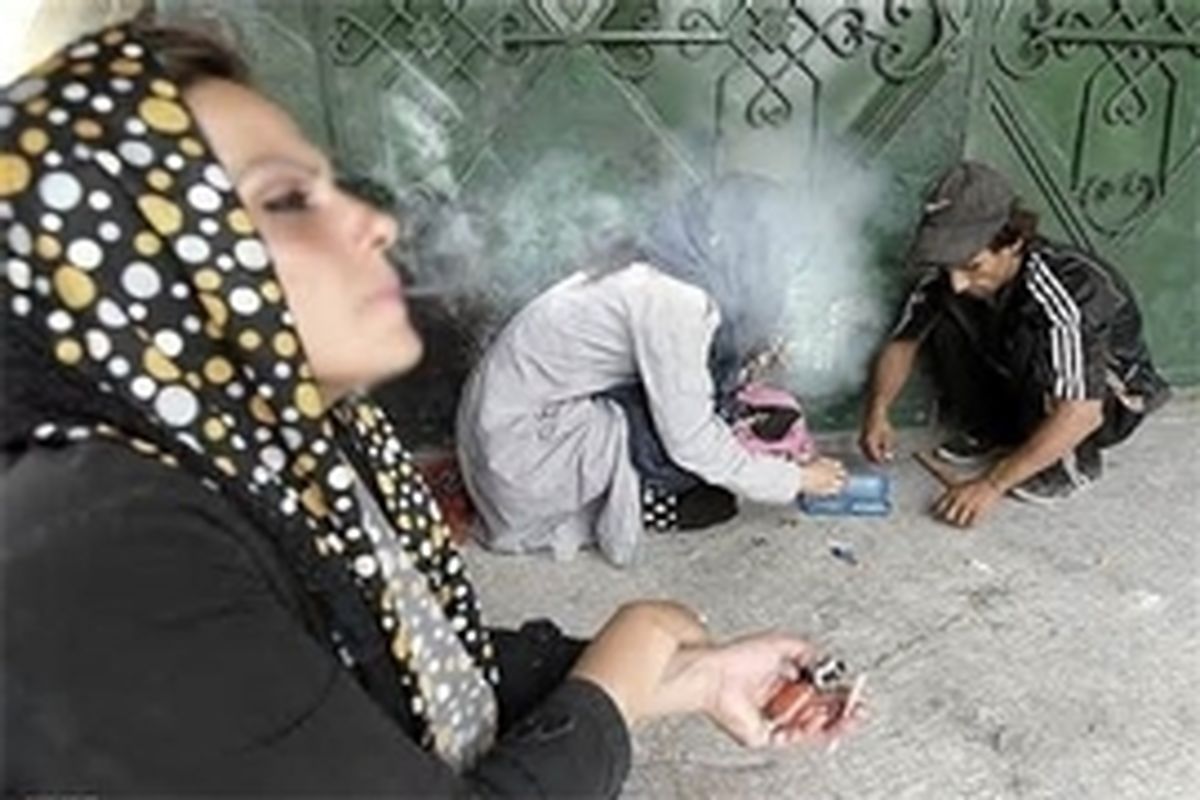 توهم و بدبینی از اثرات مخرب مصرف شیشه است