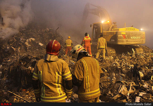 سومین روز حادثه پلاسکو/1