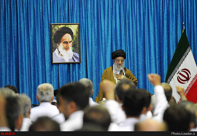 دیدار فرماندهان و مسئولان ارتش با رهبر انقلاب