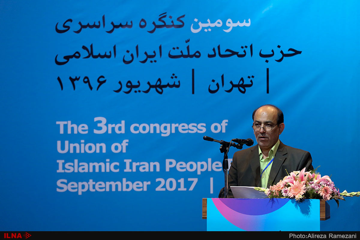 نقش خاتمی در هدایت و انسجام اصلاح‌طلبان برجسته است/ سیاست‌ورزی اصلاح‌طلبانه به حذف رقیب کمر نمی‌بندد