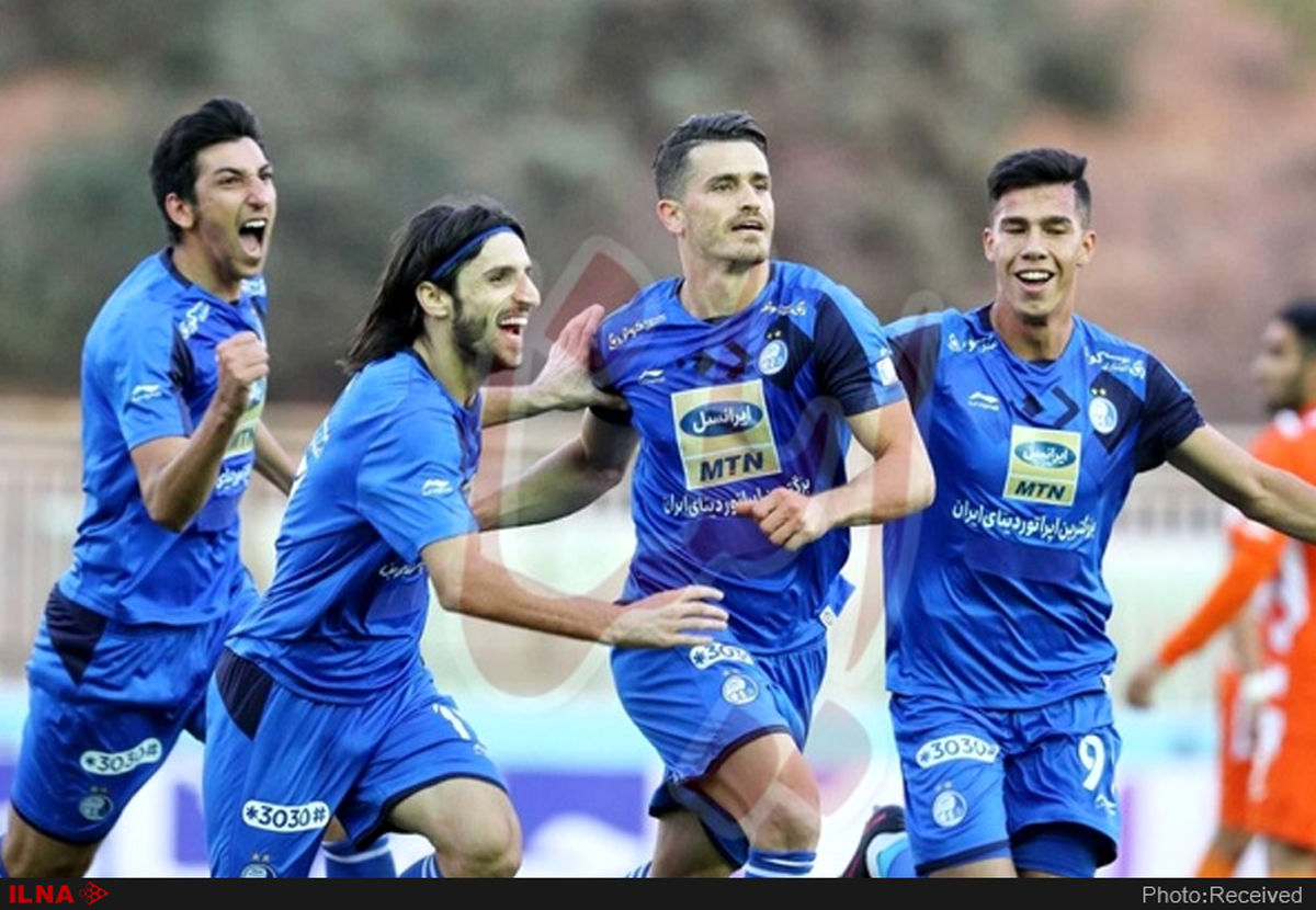 درگیری مهاجم استقلال در فرودگاه و دخالت پلیس