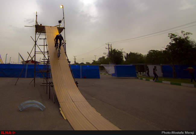 آماده سازی پیست حرکات نمایشی 