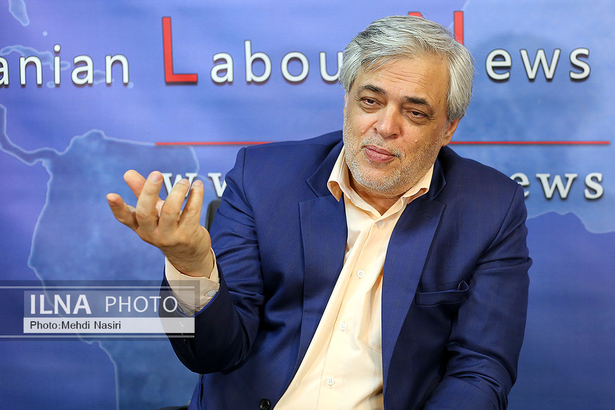 جریان مبنا محسن رضایی را برای خود یارگیری کرد/ شورای وحدت چراغ خاموش حرکت می‌کند