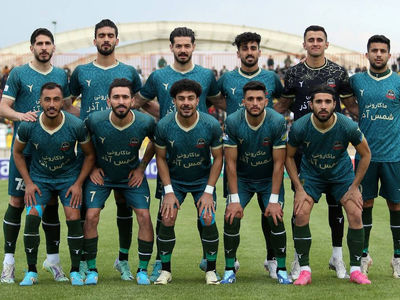 صف آرایی تیم فوتبال شمس آذر قزوین مقابل صنعت نفت آبادان