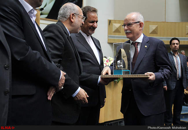 همایش روز صنعت و معدن